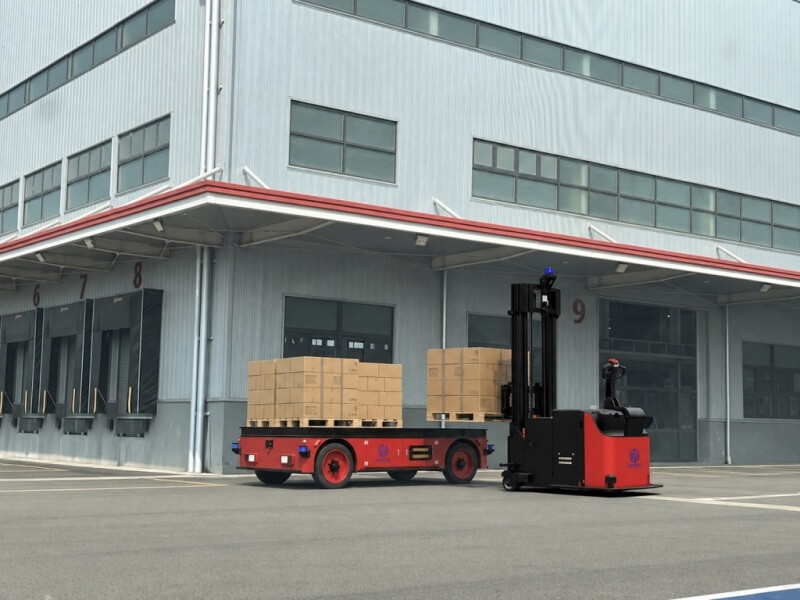 AGV 無人搬運車 ~ 光恆